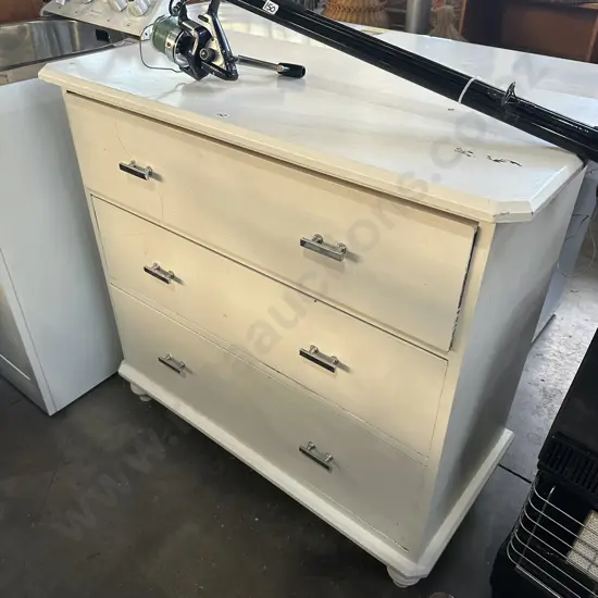 painted colonial chest drawers