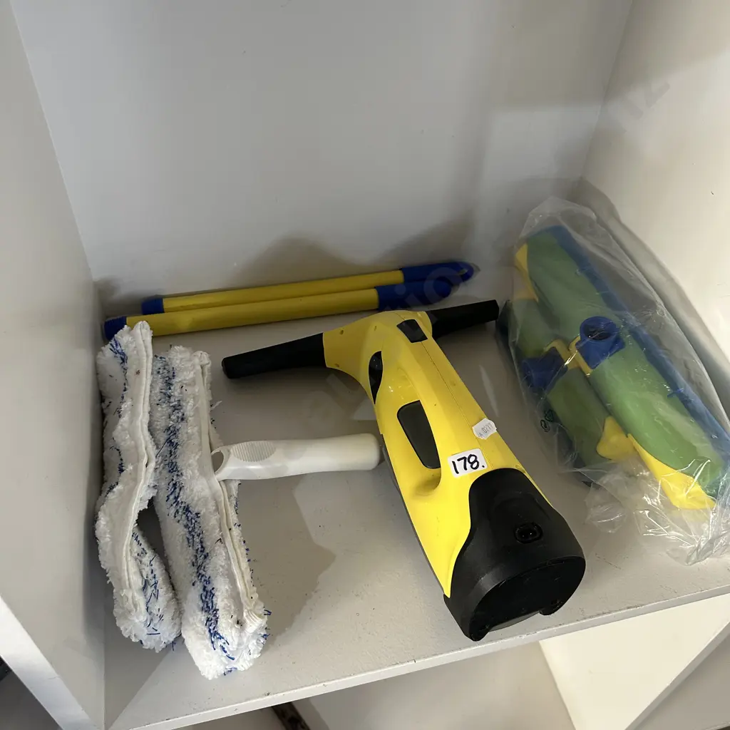 cleaning items - no cord Image 1++