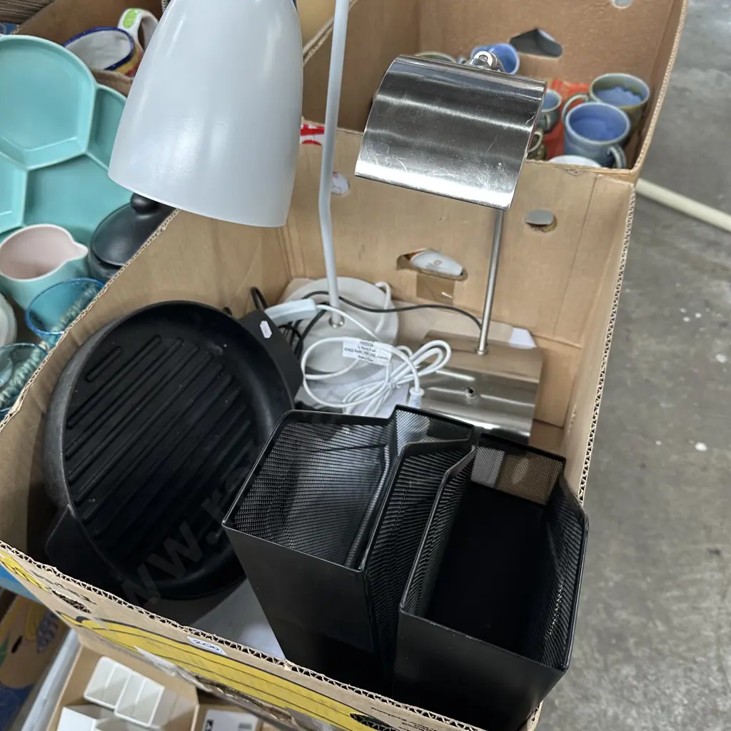 Two lamps and cast iron grill pan etc. Image 1++
