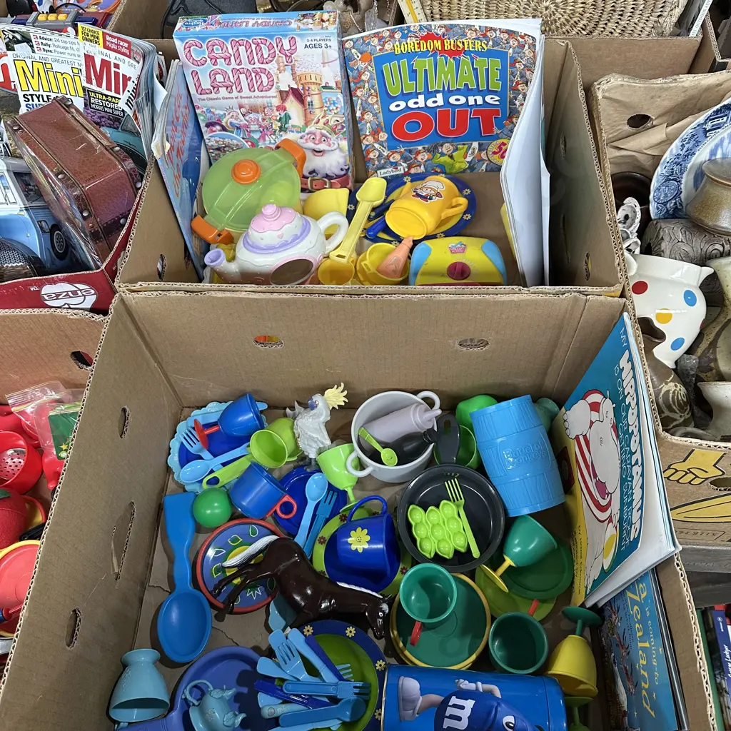 Two boxes of childrens books and toys. Image 1++