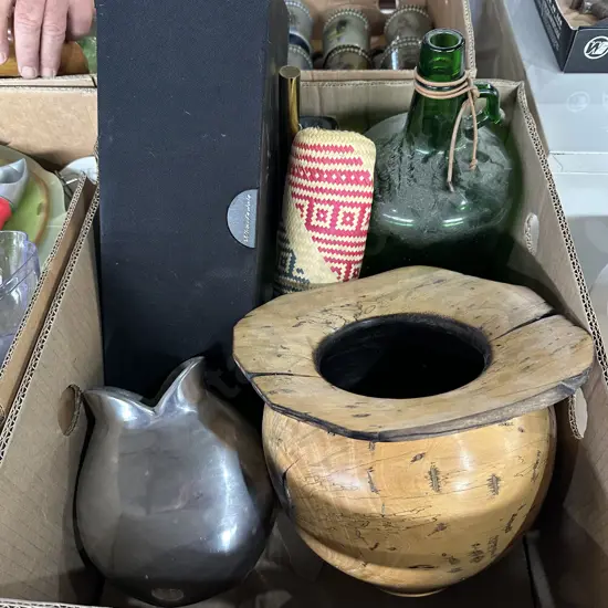 Box lot Wharfdale centre speaker, green bottle, aluminium vase etc.