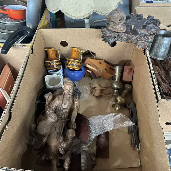 Box lot wooden carvings, lamp, pair brass vases, pair Hornsea jugs etc.