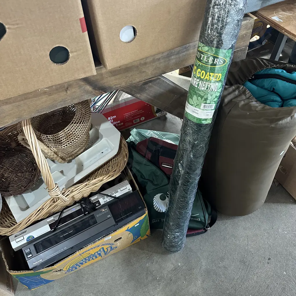 Baskets, DVD and VCR players, bags, PVC coated wire netting and sleeping bag. Image 1++