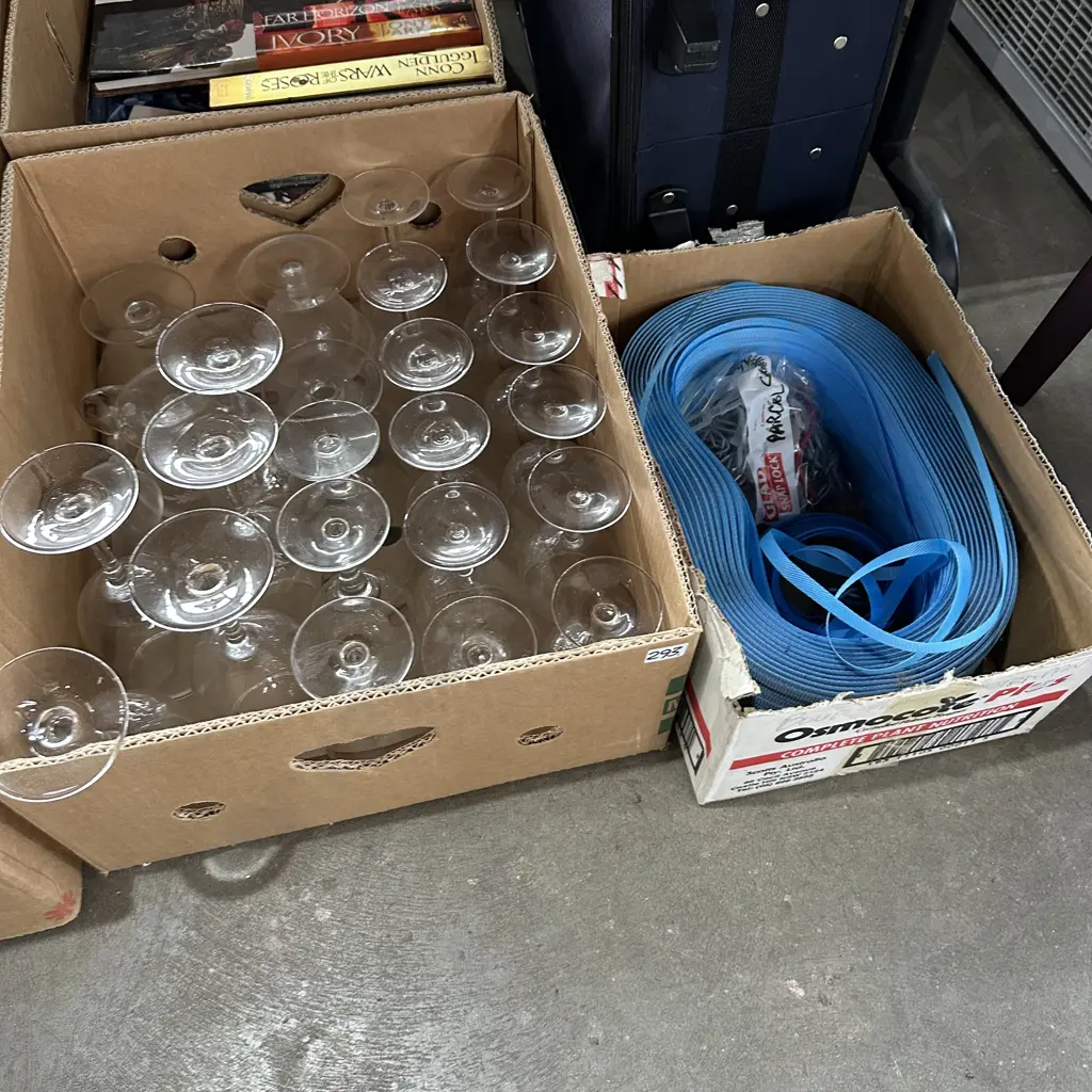 Box of glassware plus new blue plastic strapping and clips. Image 1++