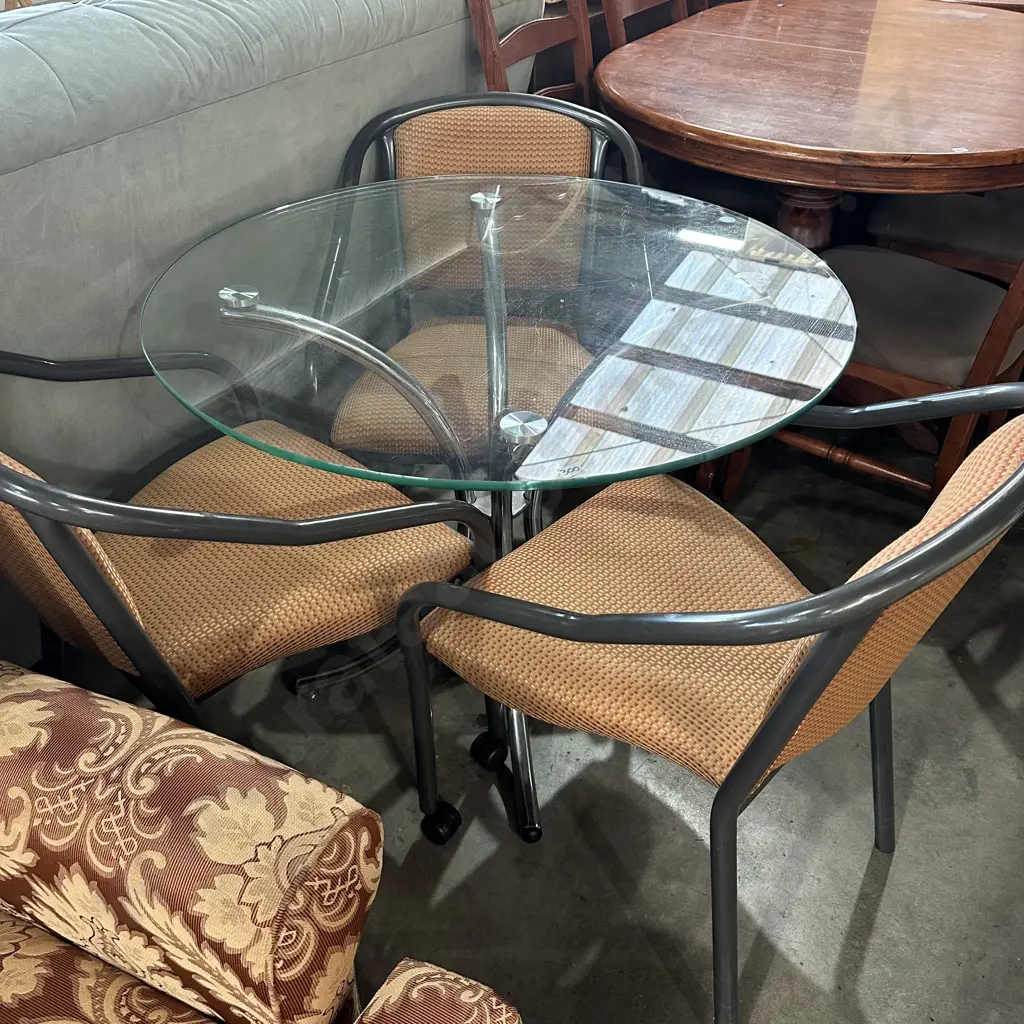 glass top table & 3 chairs on wheels Image 1++