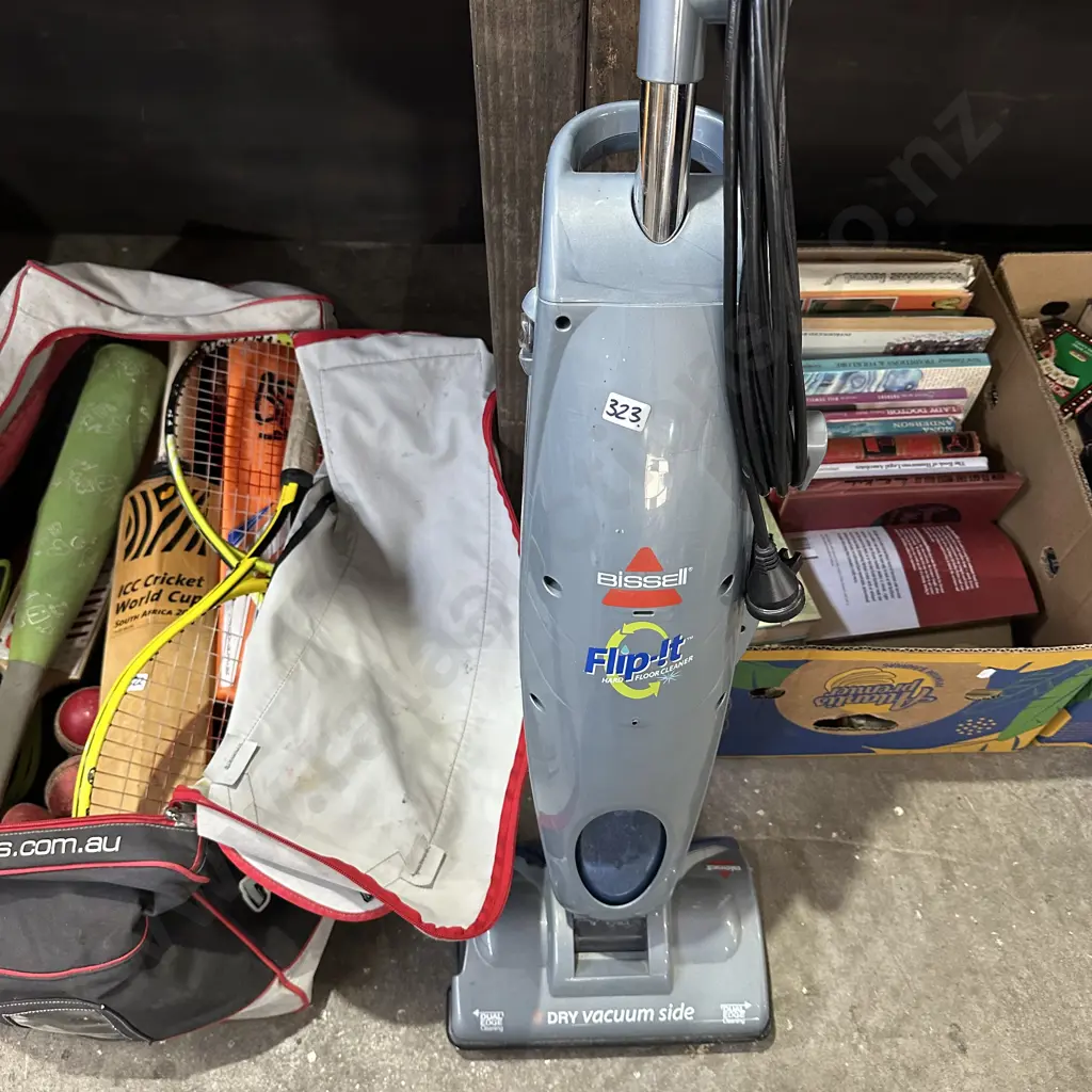 Bissel vacuum mop Image 1++