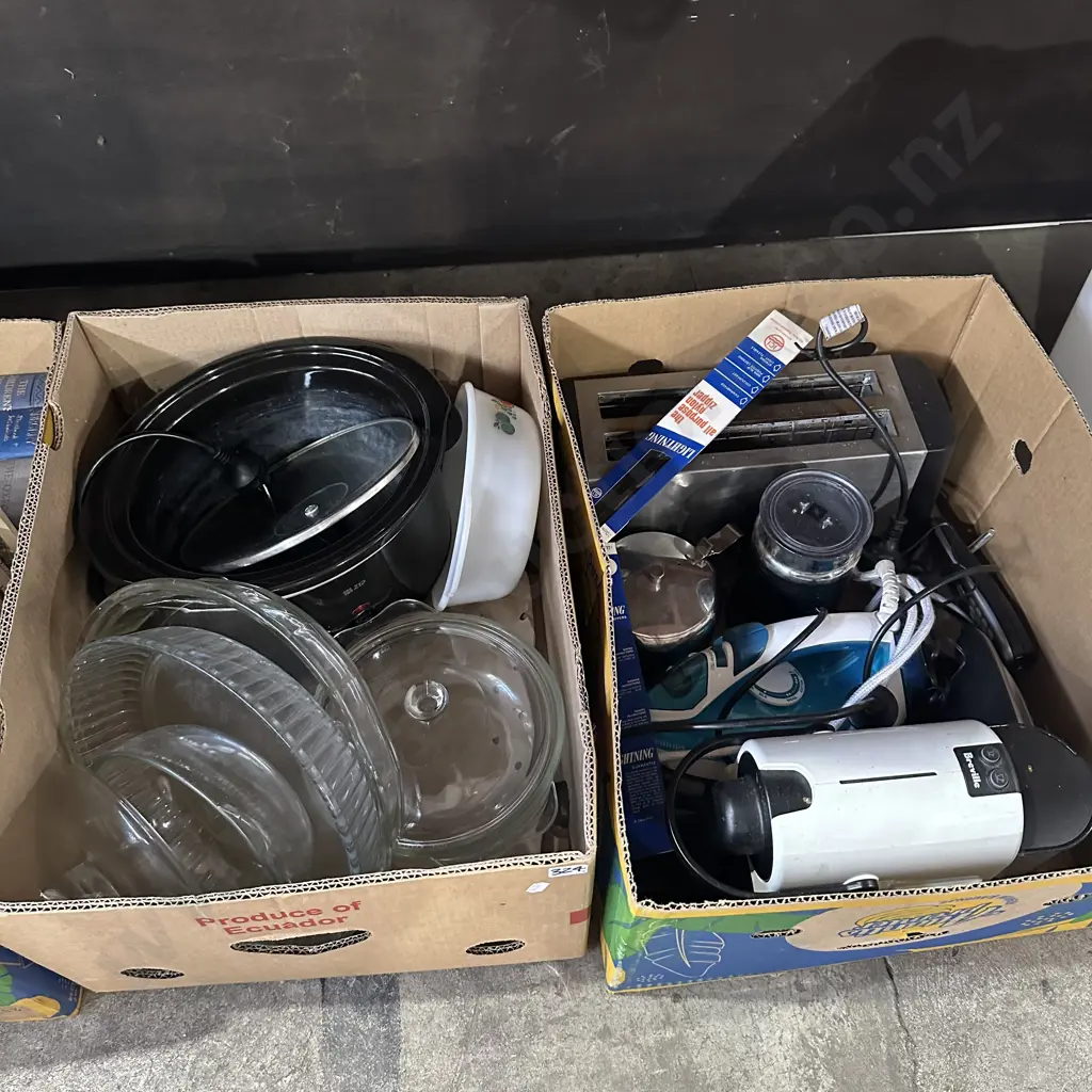 2 box nespresso, electricals and kitchenware Image 1++
