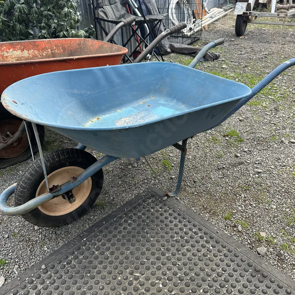 garden barrow Image 1++