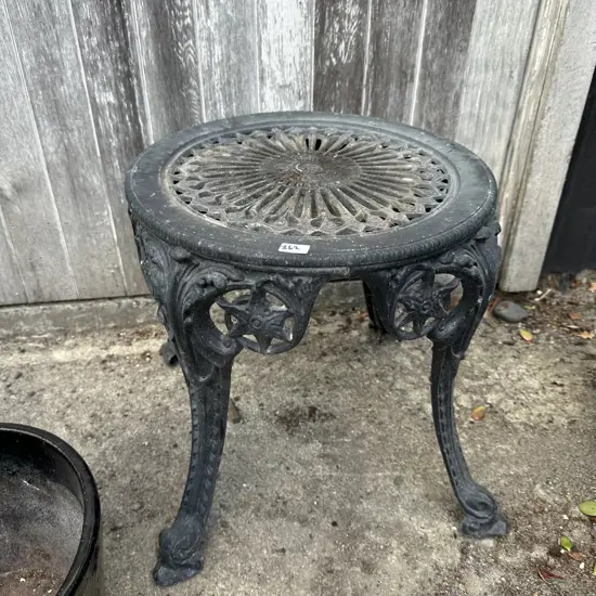 garden stool