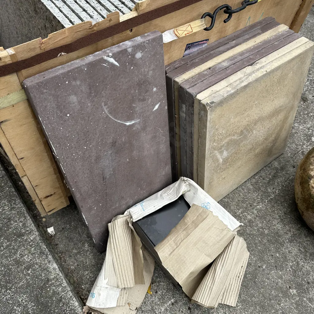 approx 44 tiles 500x500x20 plus other random tiles and pavers Image 1++