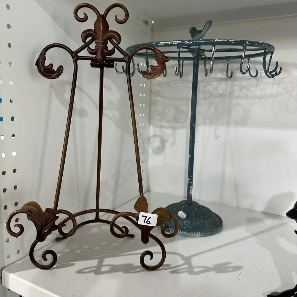 necklace stand and recipe holder Image 1++