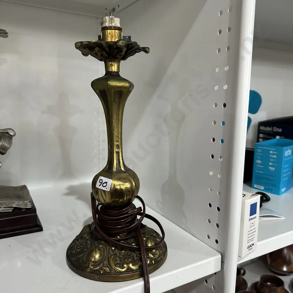 solid brass lamp base Image 1++