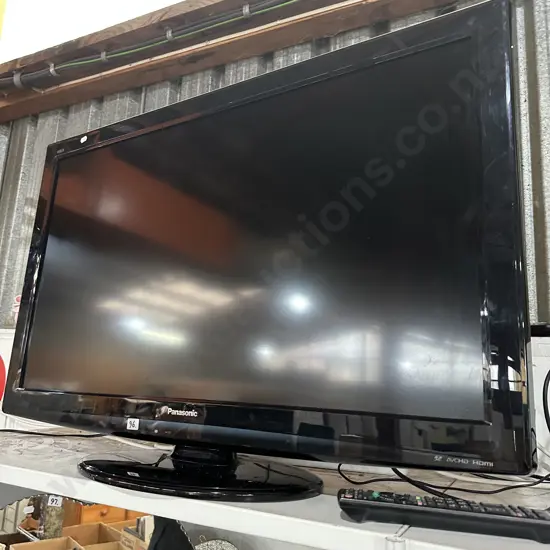 panasonic 37inch TV and remote