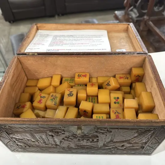 vintage bakelite Mahjong tiles plus Camphor box