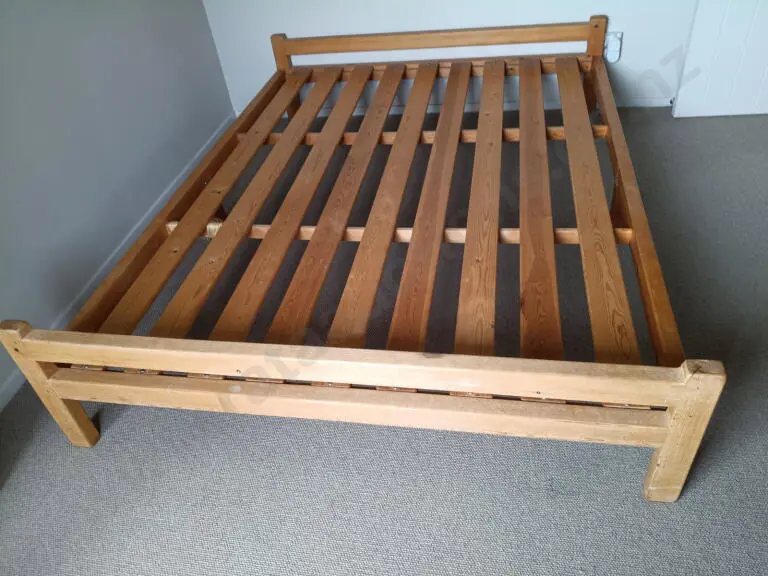 Baltic Pine double bed base Image 1++