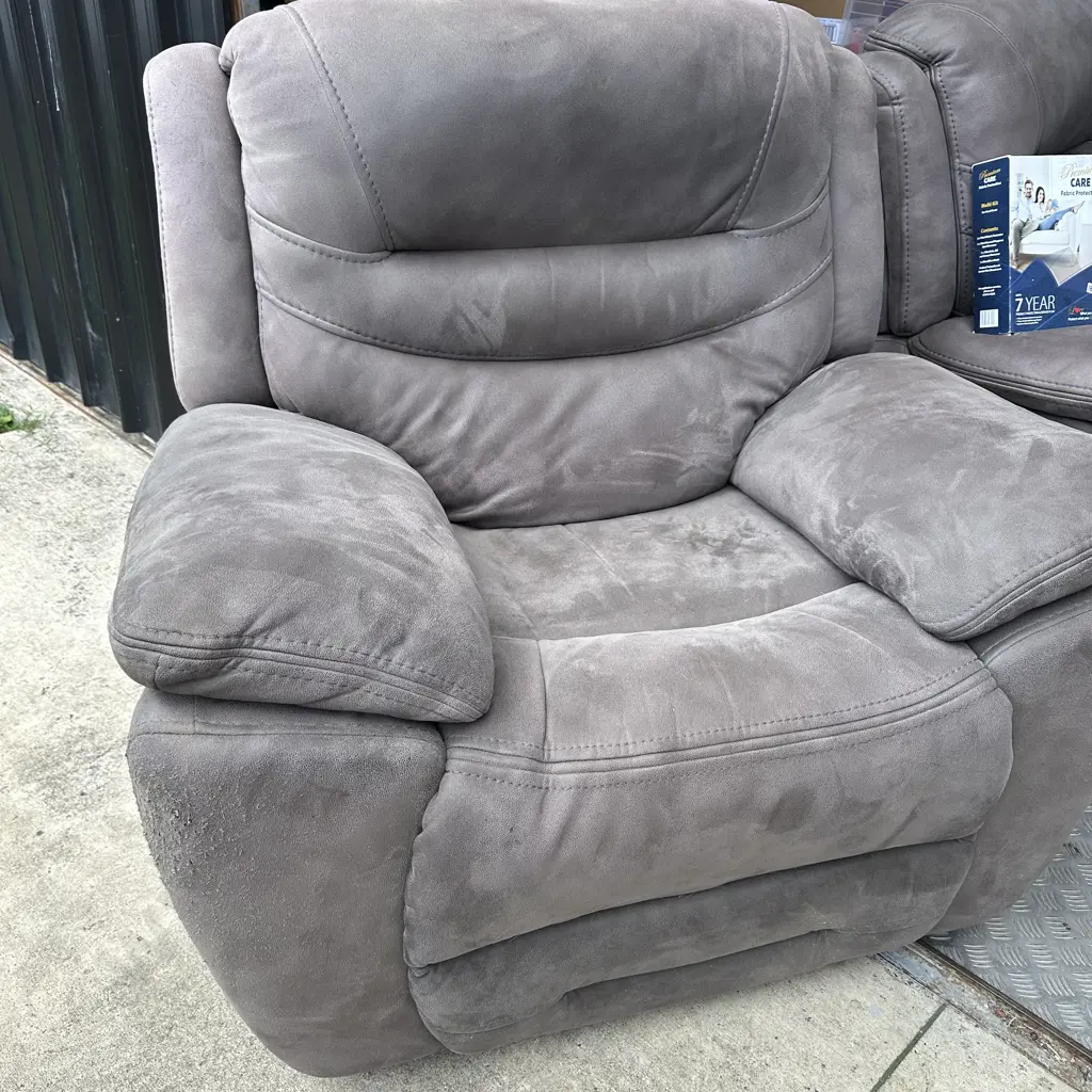 The matching Pr of electric recliner swivel chairs (need clean & cat scratch) Image 1++
