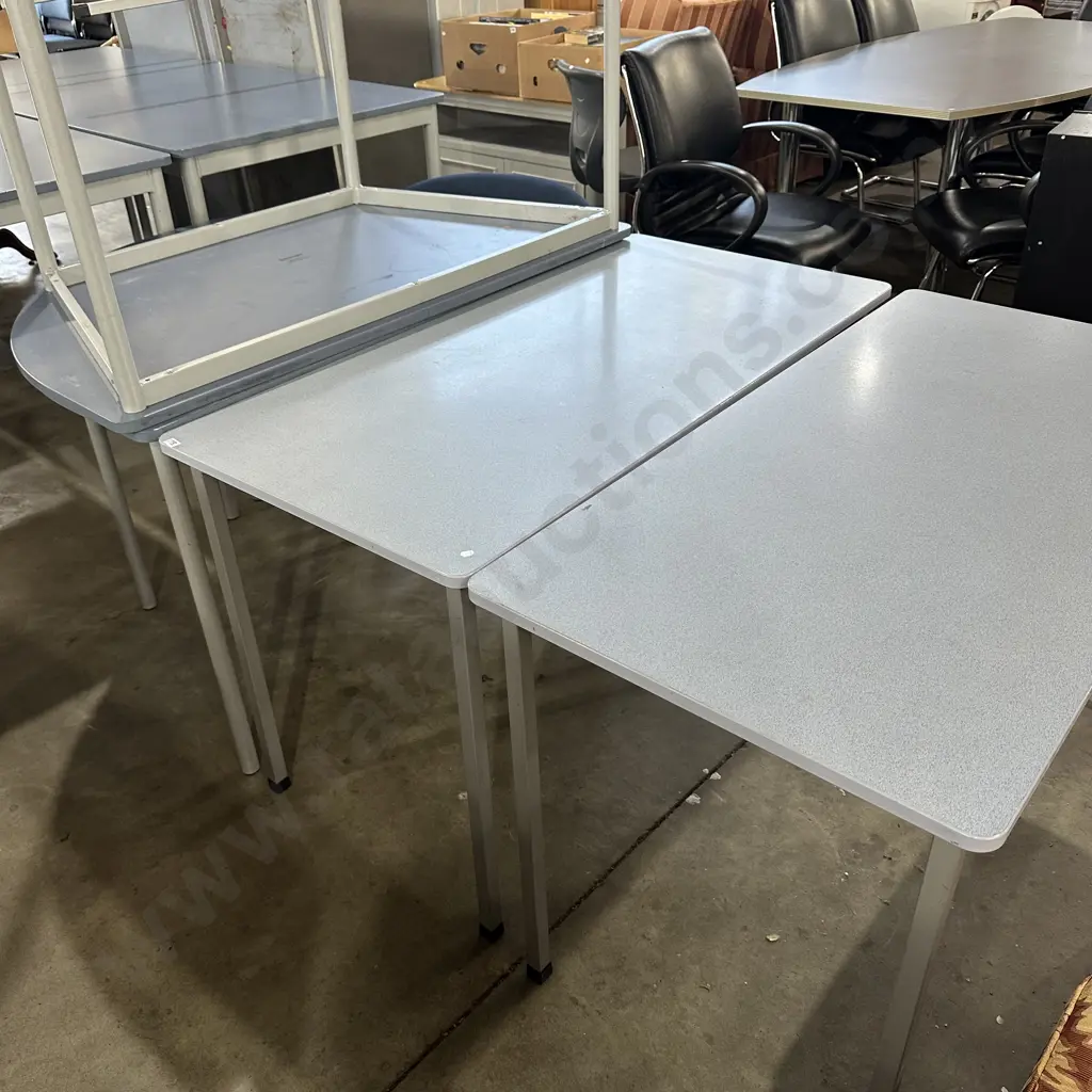 8 tables & asst office chairs Image 1++