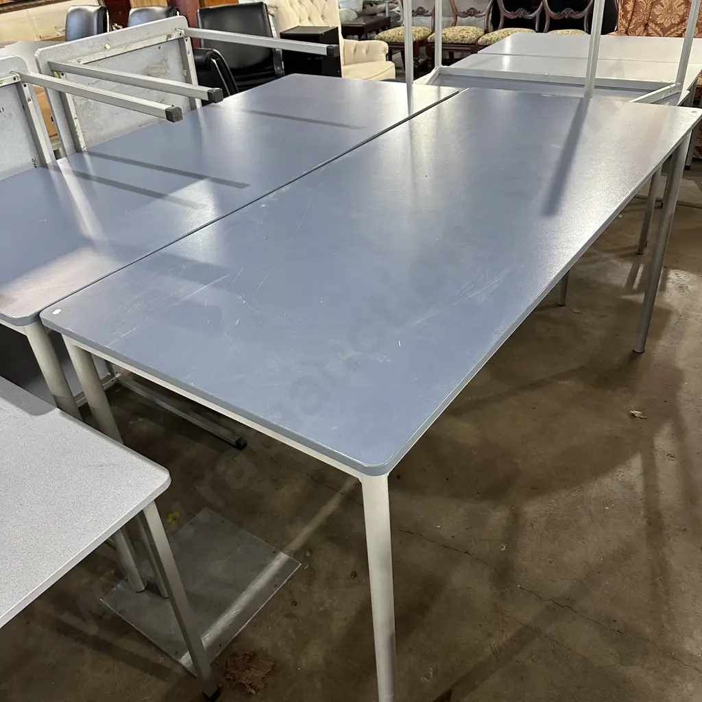 2 large tables Image 1++