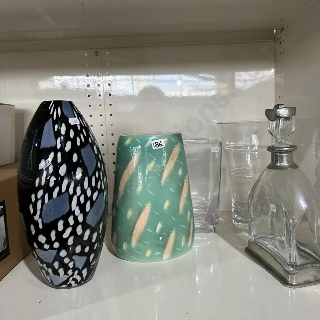 art glass vase, christine harris vase etc Image 1++