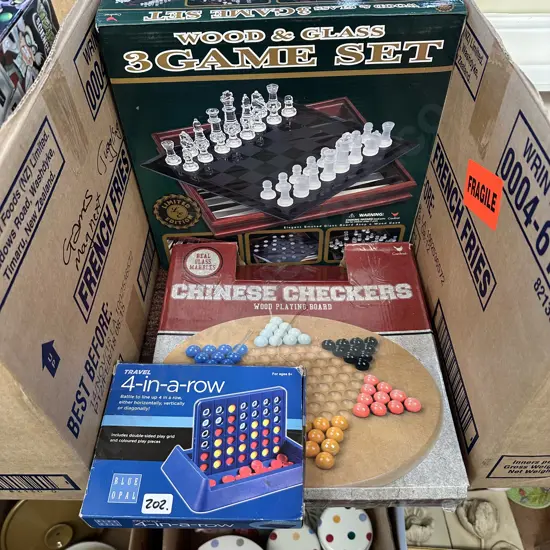 Chess set, chinese checkers and traveling connect four game.