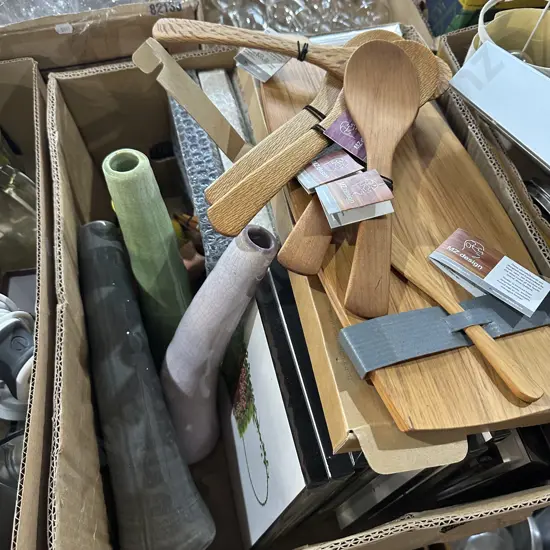 Box lot pottery vases, photo blocks, Rimu cheese board etc.