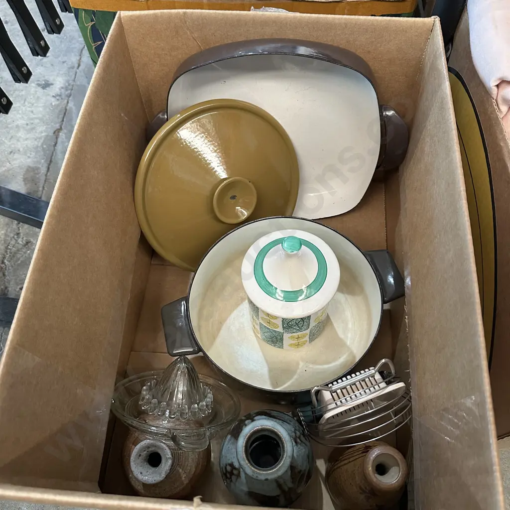 Box lot enamelware lidded casserole dish, pottery items etc. Image 1++
