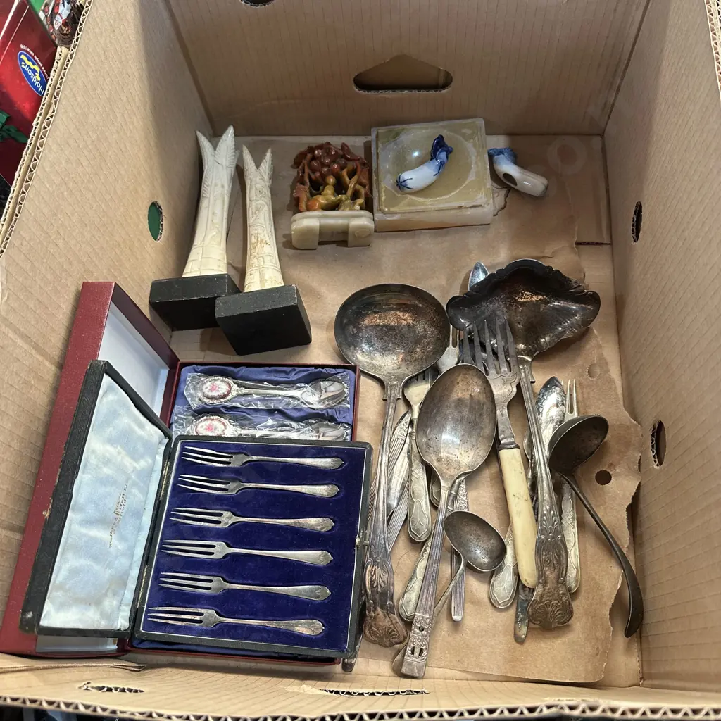 Box of collectables including silverware cutlery etc. Image 1++