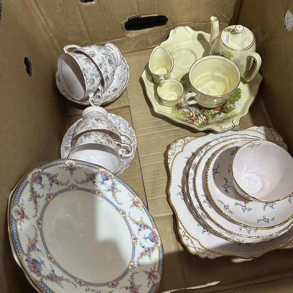 Box lot english china tea sets. Image 1++