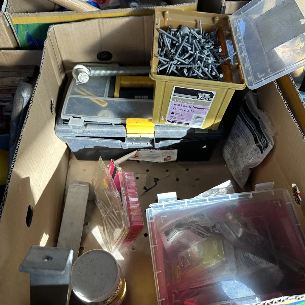 Box lot toolbox, hardware including galvanized decking nails etc. Image 1++