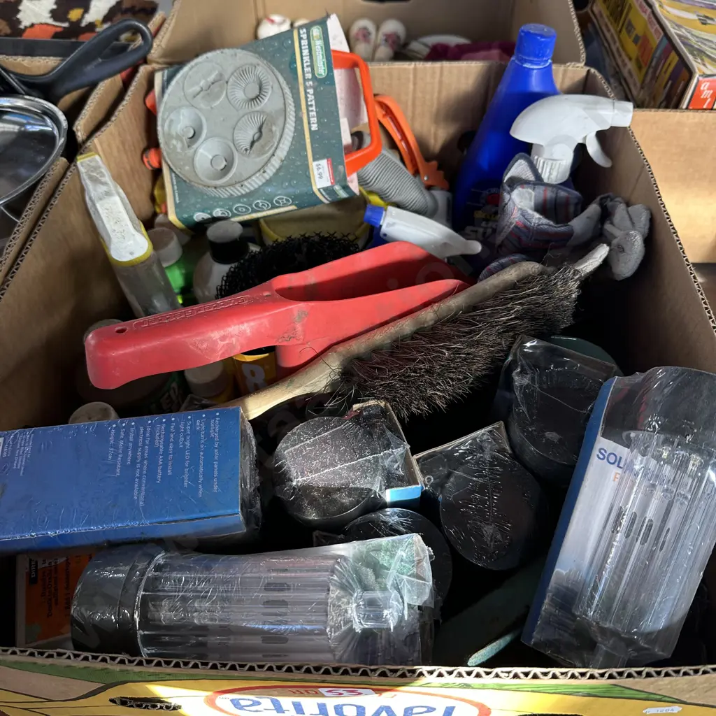 Box lot of gardening products including solar lights etc. Image 1++