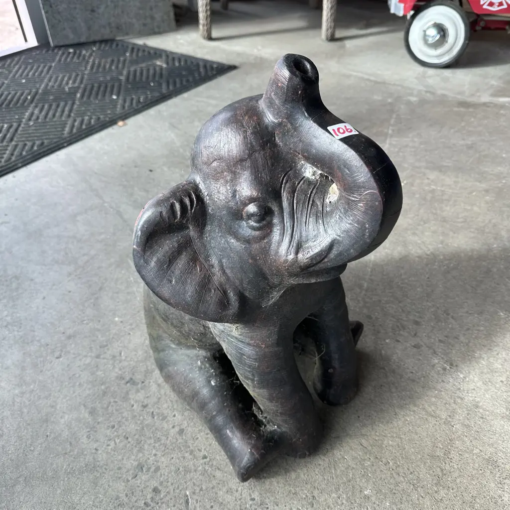 Terracotta elephant 450mm Image 1++
