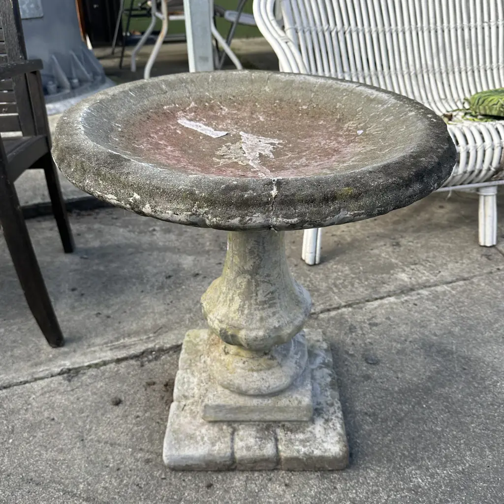 2pc concrete birdbath Image 1++