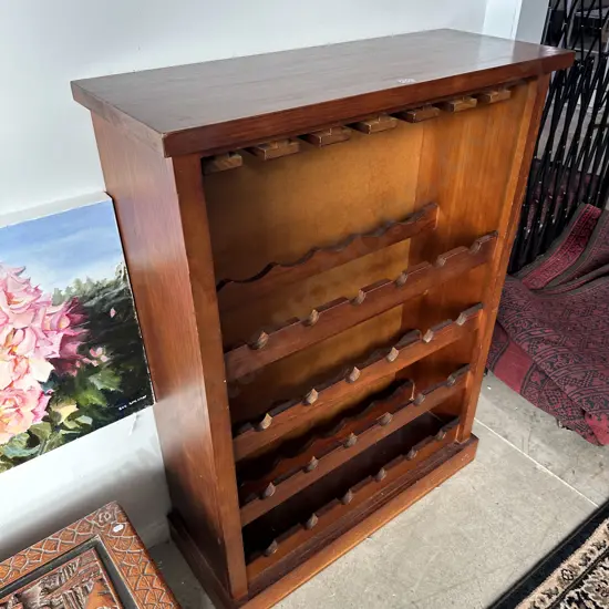 Wine stand 1120 x 820