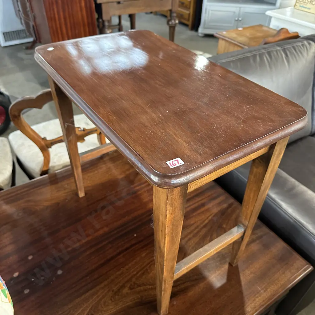 Native NZ wood side table Image 1++