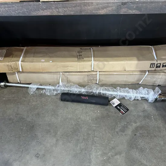 boxed Iron power pro squat rack and bar