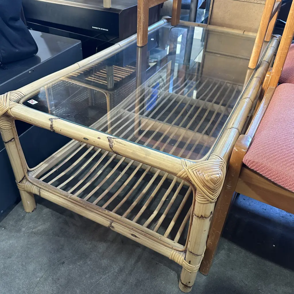 large cane coffee table Image 1++