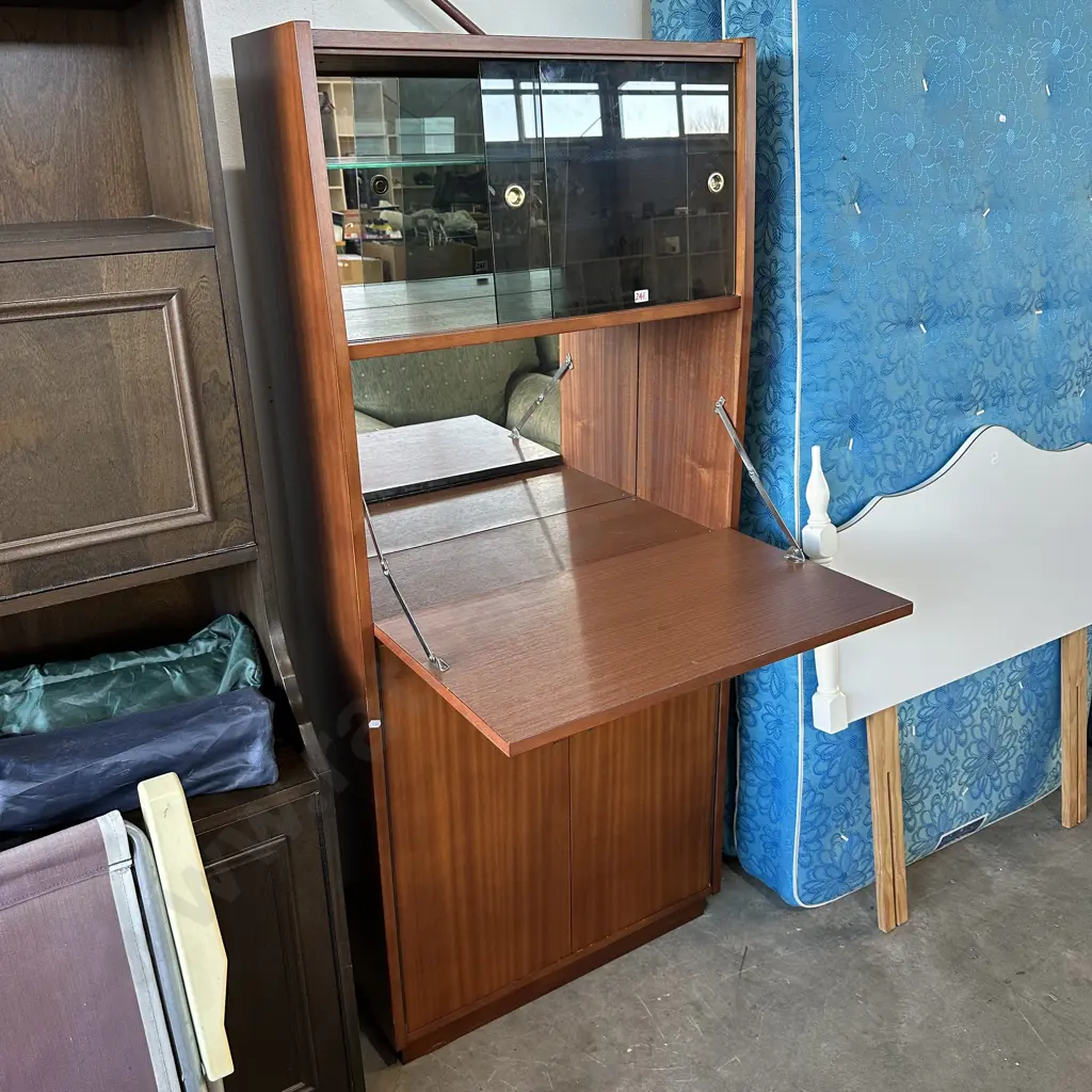 vintage drinks cabinet Image 1++