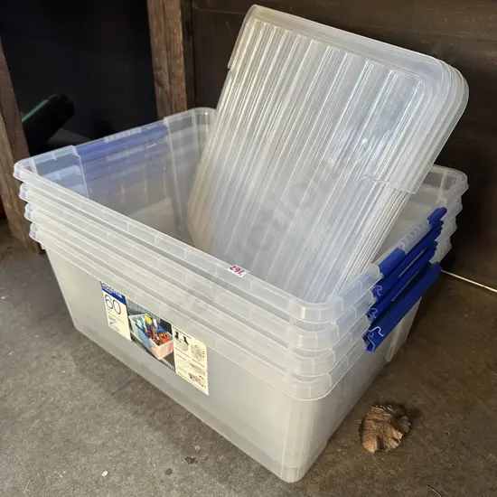 4 x lidded plastic bins