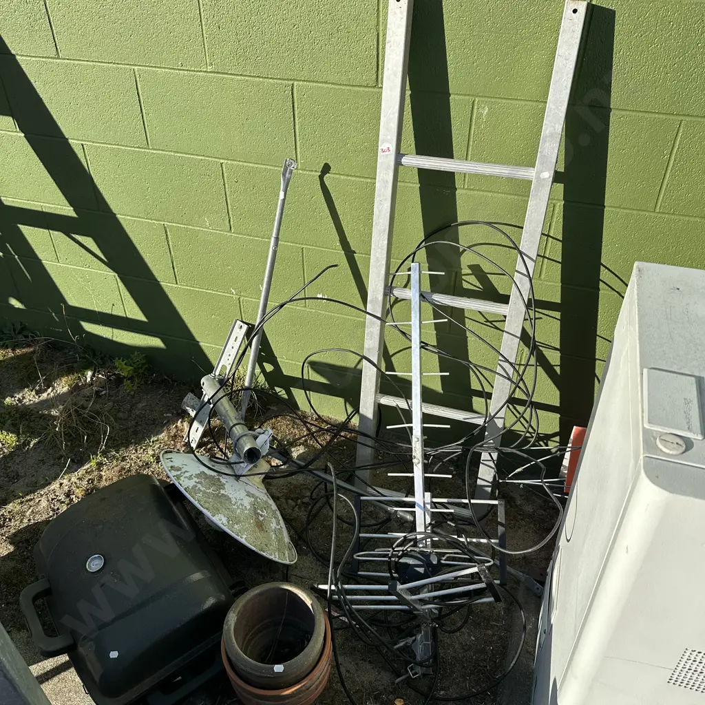 half ladder, bbq etc Image 1++
