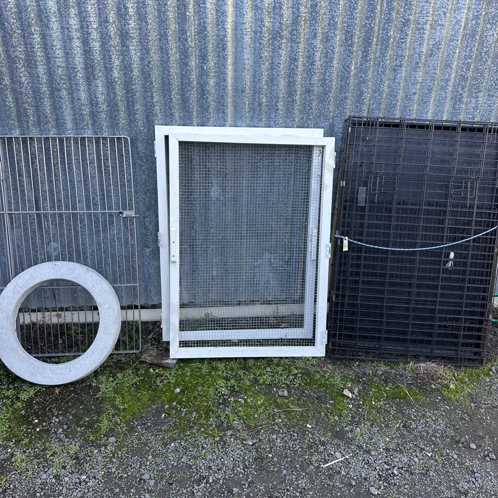stainless gate, screen doors, pet cage and concrete garden round Image 1++