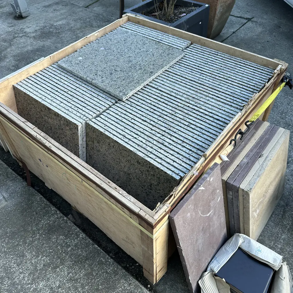 approx 44 tiles 500x500x20 plus other random tiles and pavers Image 1++