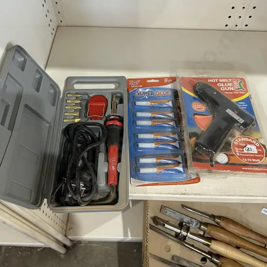 glue gun and woodburn pen set