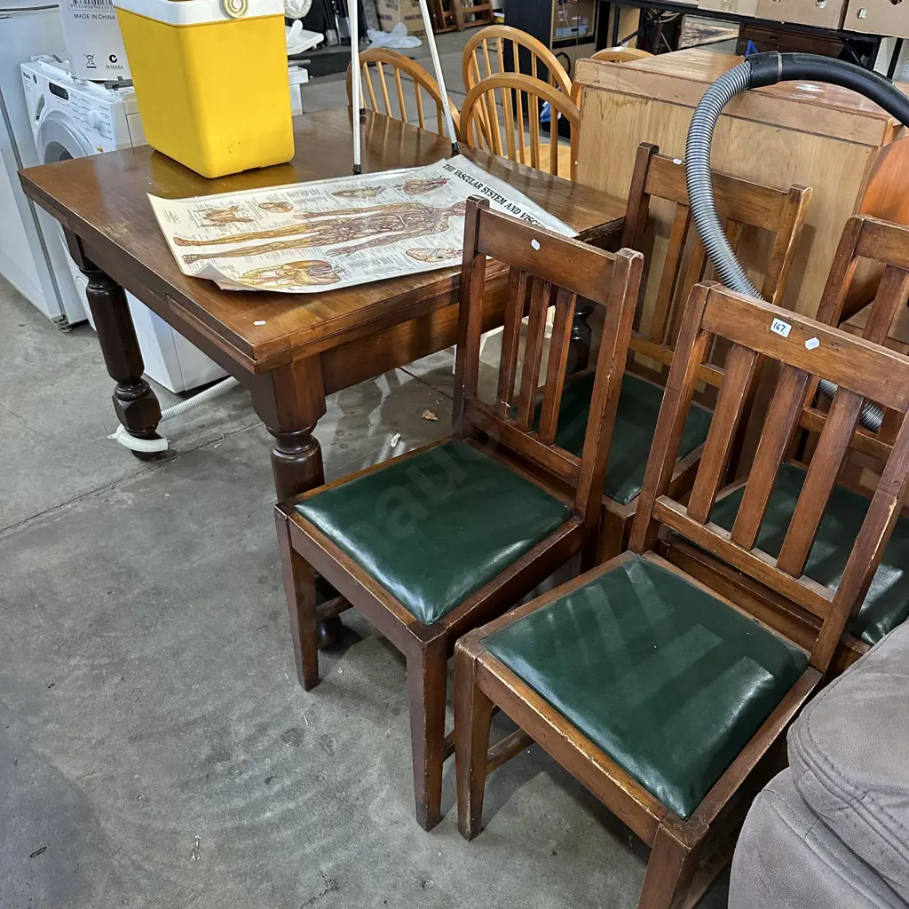 kitchen table and 4 chairs Image 1++