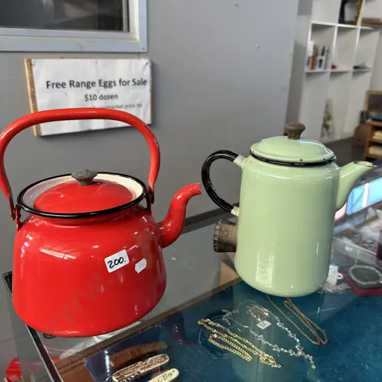teapot and jug