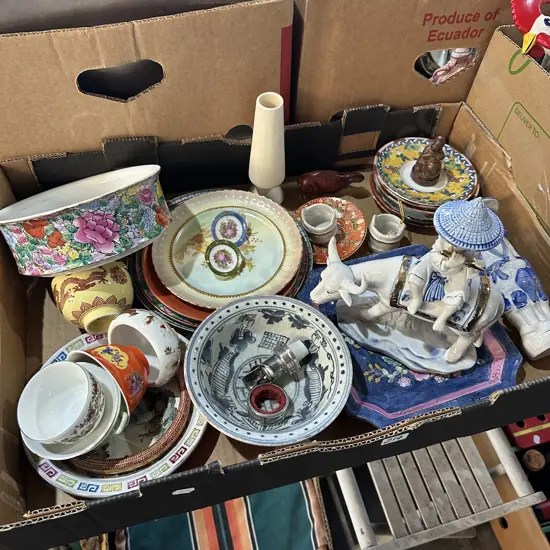 Box lot of collectables.