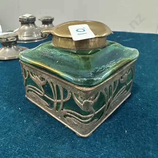Art Nouveau cased glass inkwell, possibly Carl Loetz