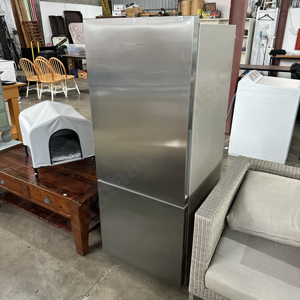 Fisher and Paykel stainless steel Fridge/Freezer Image 1++