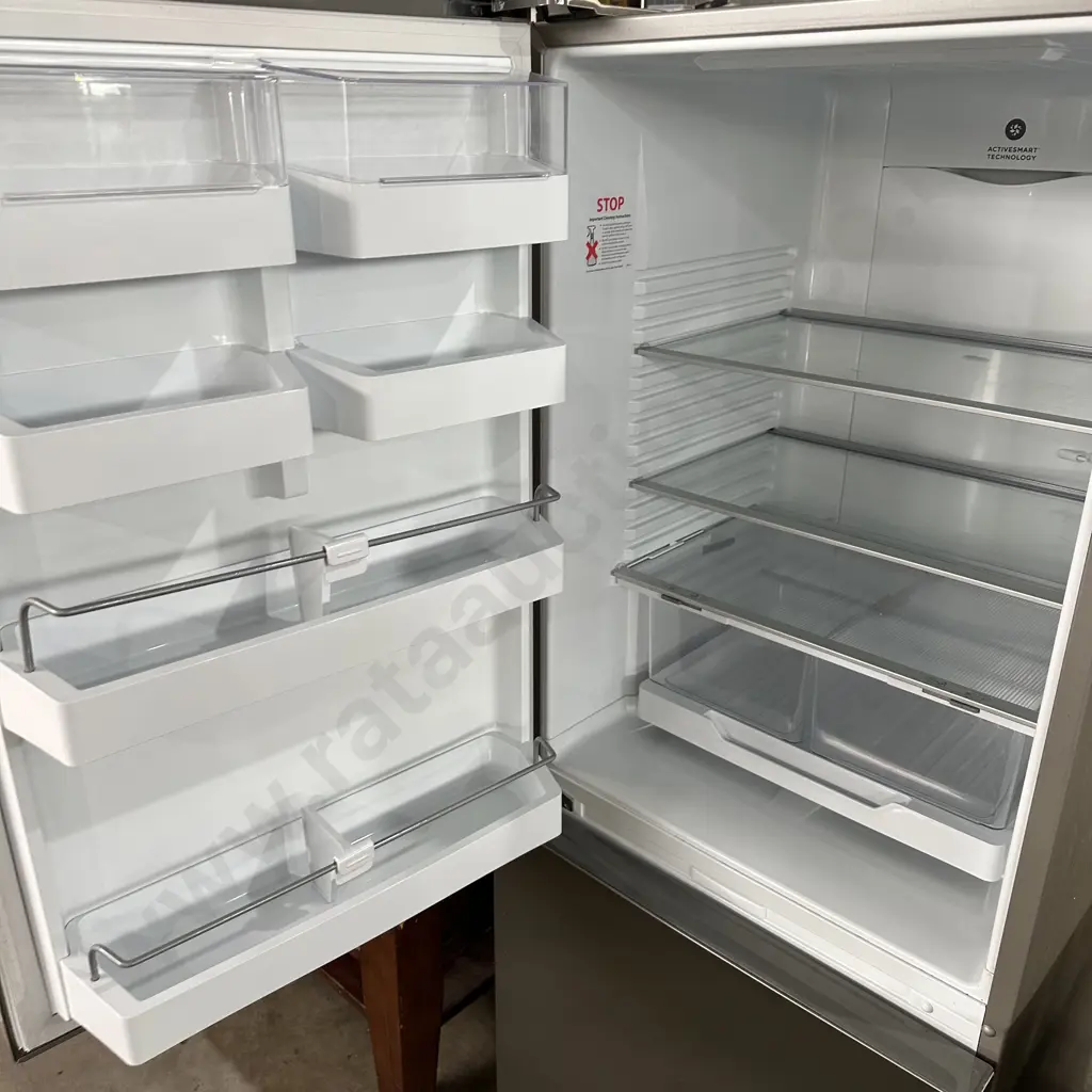 Fisher and Paykel stainless steel Fridge/Freezer Image 1++