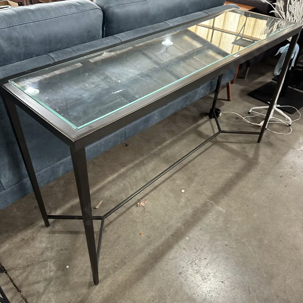 glass/metal hall table Image 1++