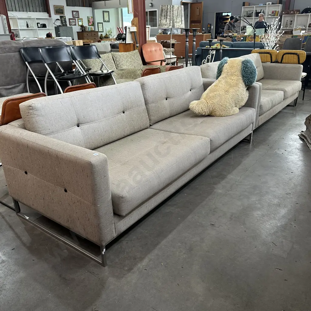 Pr long sofas on stainless steel legs (need a clean) Image 1++